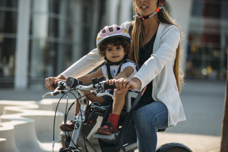 velo-avec-enfant